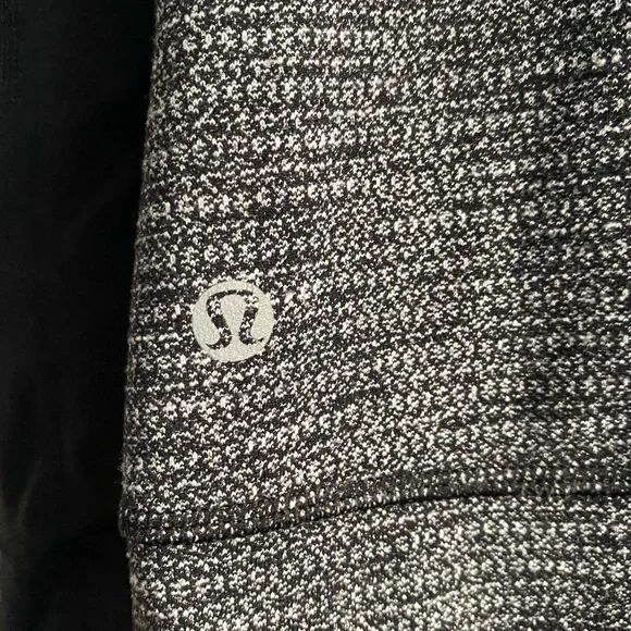 Lululemon Daily Yoga Jacket 8 Coco Pique Black - Picture 6 of 8